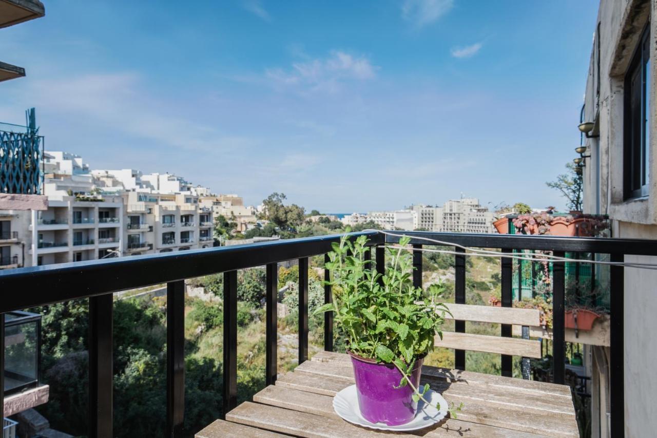 Stylish 3 Bedroom Apartment - St. Julians - 5 Mins From Balluta Bay San Ġiljan Exterior foto